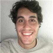 Graduado en CAFD y Máster de Educación, 31 años tengo y he vivido en el extranjero. Sociable y con experiencia :)